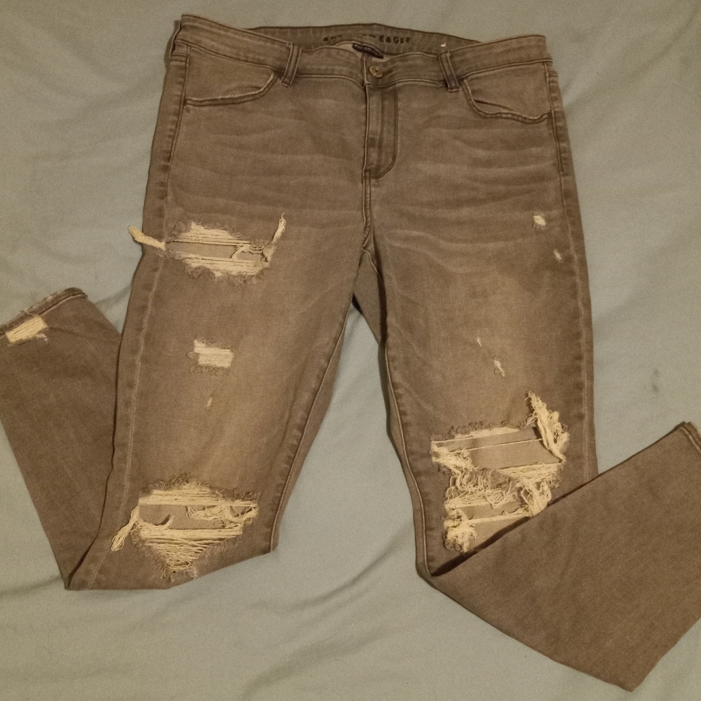 American Eagle Ripped Jegging